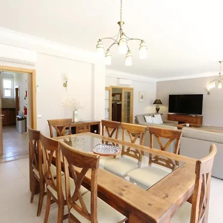 Luxury Vilamoura 4 Bedrooms Corvo Billiards Gym Great Golf Course Views Villa