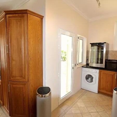 Luxury Vilamoura 4 Bedrooms Corvo Billiards Gym Great Golf Course Views Villa *