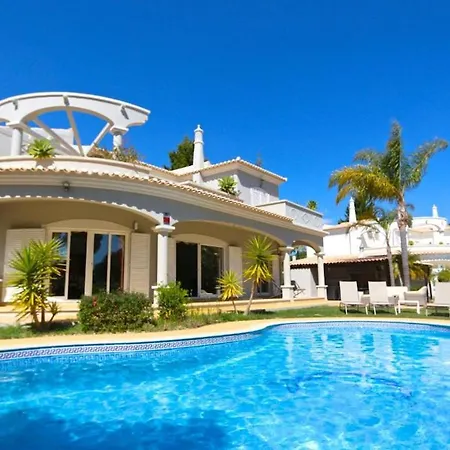 Luxury Vilamoura 4 Bedrooms Corvo Billiards Gym Great Golf Course Views Villa Quarteira