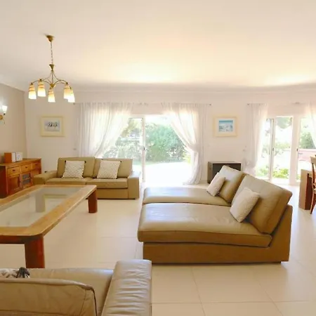 Luxury Vilamoura 4 Bedrooms Corvo Billiards Gym Great Golf Course Views Villa