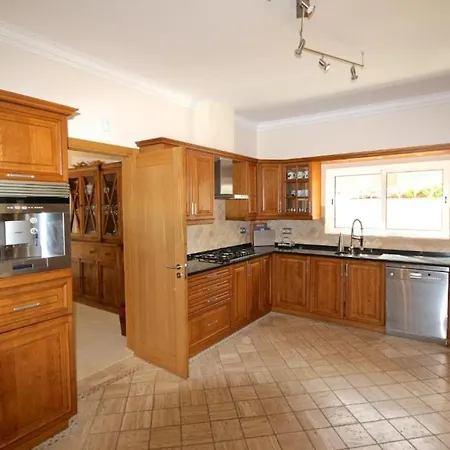 Villa Luxury Vilamoura 4 Bedrooms Corvo Billiards Gym Great Golf Course Views *