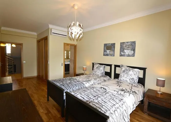 Luxury Vilamoura 4 Bedrooms Corvo Billiards Villa